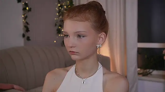 Snapshot of CindyGarrison chatting on July 13, 2026, 11:48 pm CindyGarrison online show from July 13, 2026, 11:48 pm