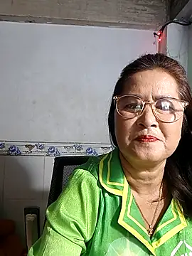 Snapshot of phnz chatting on October 25, 2025, 8:35 am phnz online show from October 25, 2025, 8:35 am