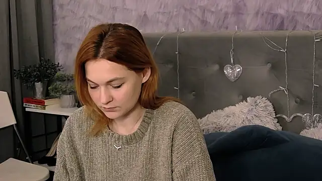 DemiLeaf online show from February 6, 2025, 11:53 am