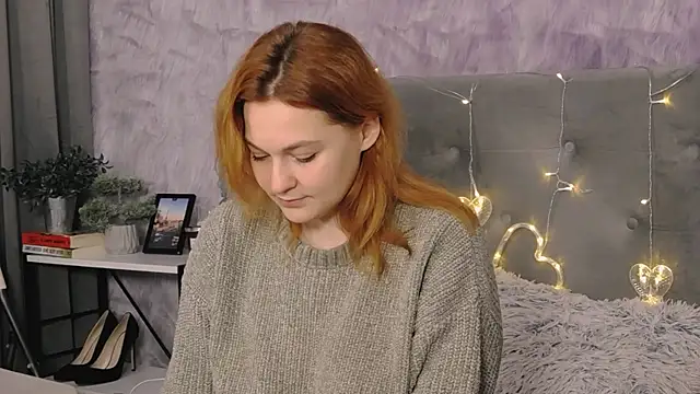 DemiLeaf online show from February 9, 2025, 4:40 pm