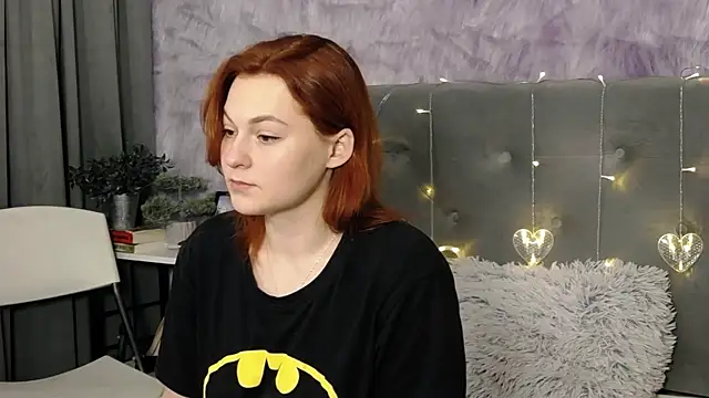 DemiLeaf online show from February 22, 2025, 11:57 am