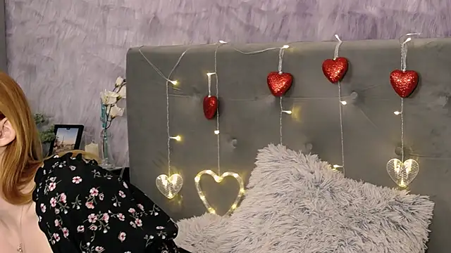 DemiLeaf online show from February 14, 2025, 12:57 pm