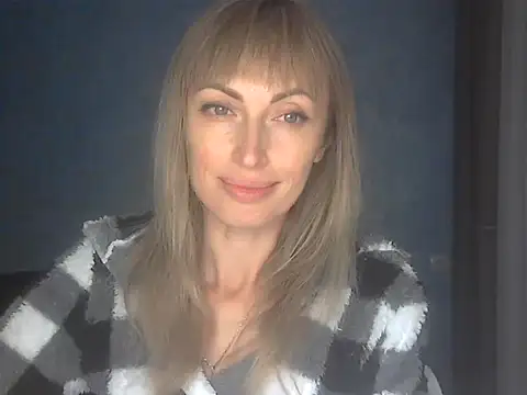 EffectMaya online show from April 24, 2026, 5:15 pm