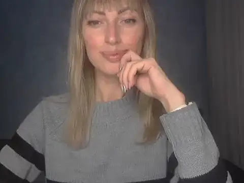 EffectMaya online show from November 4, 2025, 4:55 pm