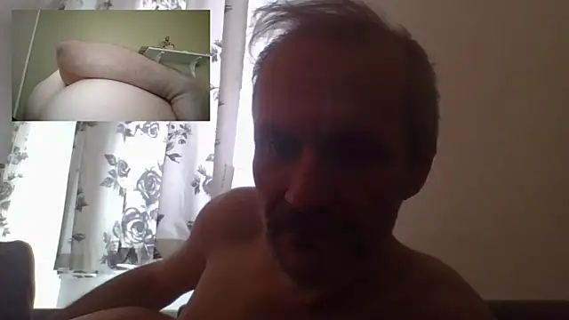 Snapshot of Zed0l1Mod chatting on December 22, 2024, 9:11 am Zed0l1Mod online show from December 22, 2024, 9:11 am