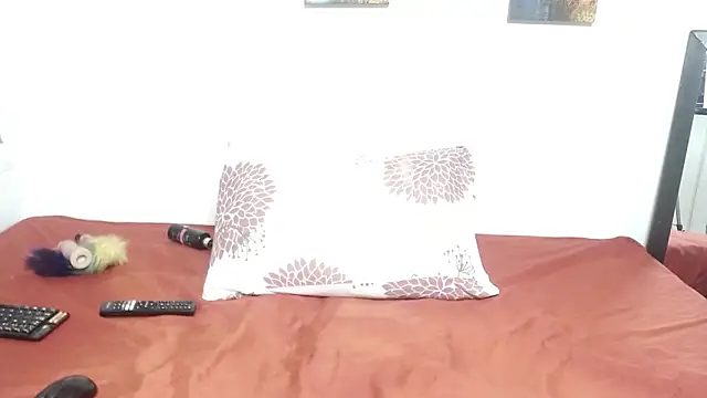 Madeline Woods online show from October 4, 2025, 12:07 pm