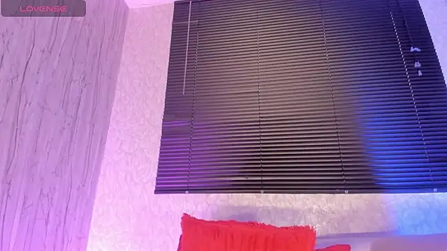 Snapshot of LaiilyBell12 chatting on November 14, 2025, 12:53 pm LaiilyBell12 online show from November 14, 2025, 12:53 pm