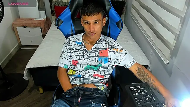 Backsex boy online show from October 12, 2025, 9:43 am