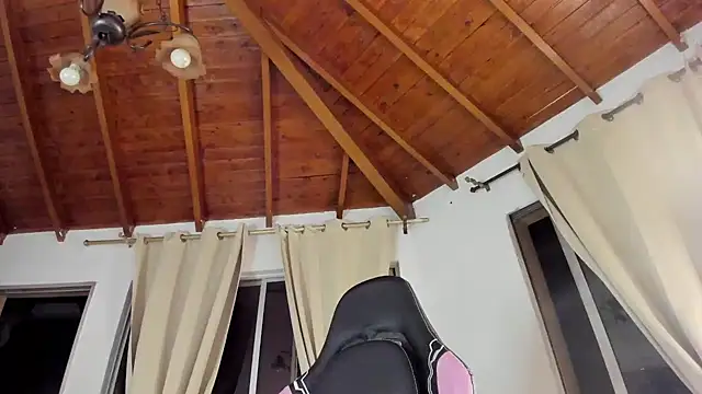 IsaFontanna online show from September 30, 2025, 12:38 am