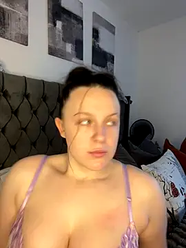 Snapshot of riri_bstvx chatting on October 30, 2025, 9:07 am riri bstvx online show from October 30, 2025, 9:07 am