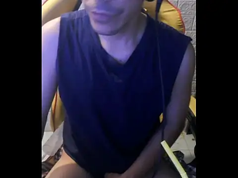 cloudyth1994 online show from February 14, 2026, 6:19 pm