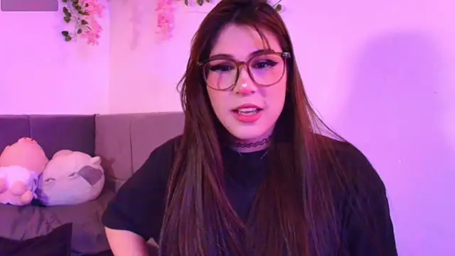 Yuri Stars online show from February 8, 2026, 6:11 am