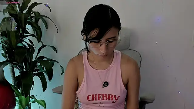 NayeCloud online show from April 20, 2026, 2:40 pm