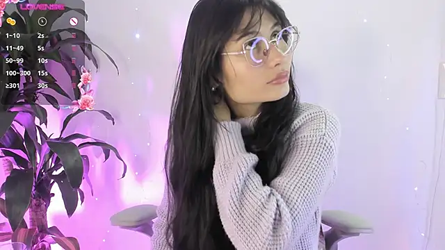 NayeCloud online show from April 5, 2026, 5:03 am