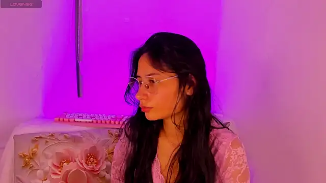 NayeCloud online show from February 27, 2026, 7:52 am