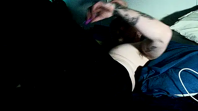 dadyyD95 online show from April 6, 2026, 7:20 am