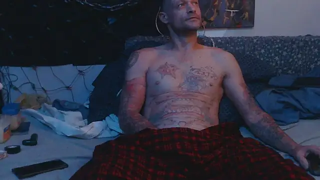 TheOneYouLove69 online show from November 28, 2025, 3:50 am