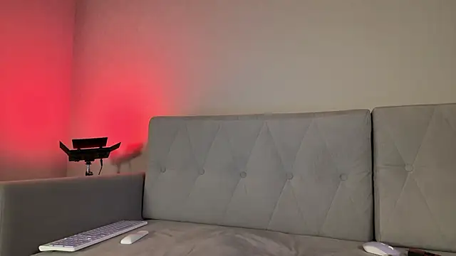 weshycouple online show from March 12, 2026, 7:18 pm