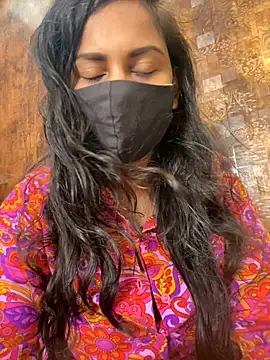 Snapshot of HaaniKaur chatting on October 31, 2025, 7:49 am HaaniKaur online show from October 31, 2025, 7:49 am