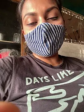 Snapshot of HaaniKaur chatting on July 13, 2026, 10:58 am HaaniKaur online show from July 13, 2026, 10:58 am