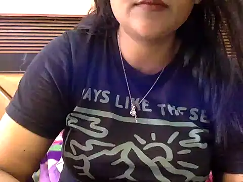 Snapshot of HaaniKaur chatting on October 13, 2025, 8:16 am HaaniKaur online show from October 13, 2025, 8:16 am