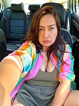 xLadyScarlettx online show from April 18, 2026, 4:20 pm