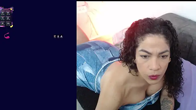 Snapshot of sara_smith45 chatting on November 11, 2025, 9:37 am sara smith45 online show from November 11, 2025, 9:37 am