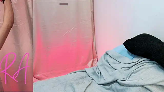 Snapshot of sara_smith45 chatting on February 13, 2025, 6:48 pm sara smith45 online show from February 13, 2025, 6:48 pm