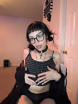 Gothbabbi online show from March 8, 2026, 8:01 pm