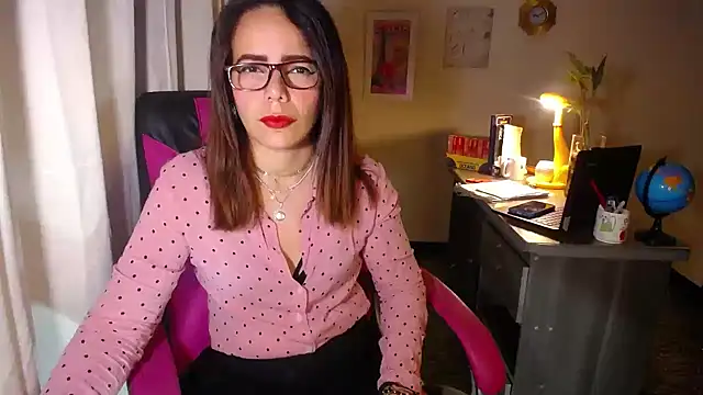 danielle rose 1 online show from March 25, 2026, 2:05 pm