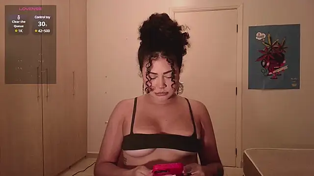 Snapshot of ann4montez_ chatting on January 14, 2025, 3:22 am ann4montez  online show from January 14, 2025, 3:22 am