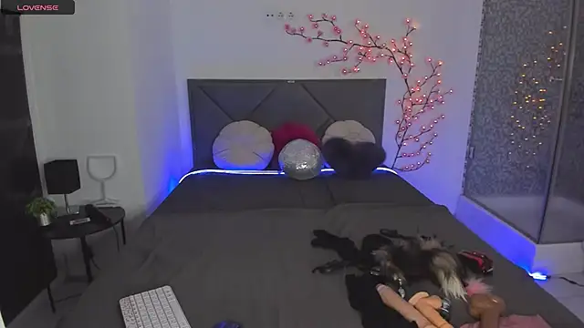 CassieEvans online show from May 12, 2026, 5:37 am