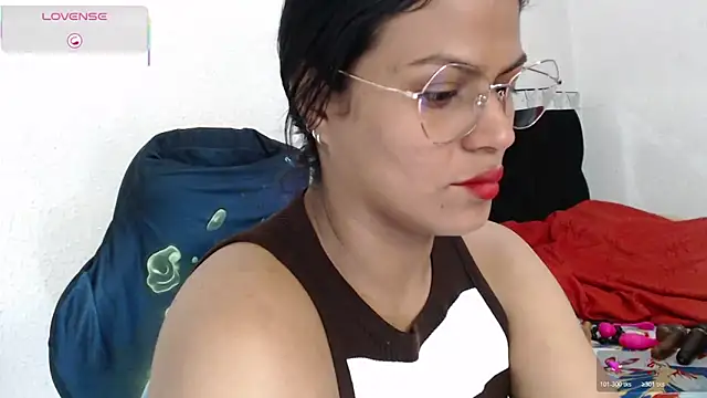 SweetAlmaa online show from November 8, 2025, 11:47 am