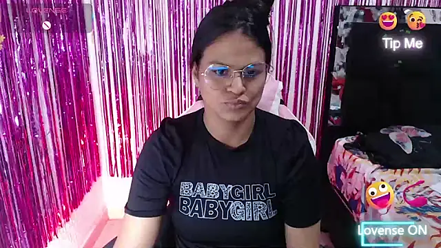 SweetAlmaa online show from March 14, 2026, 11:38 am