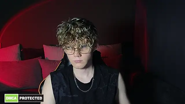 Keytaro online show from March 30, 2026, 2:51 pm