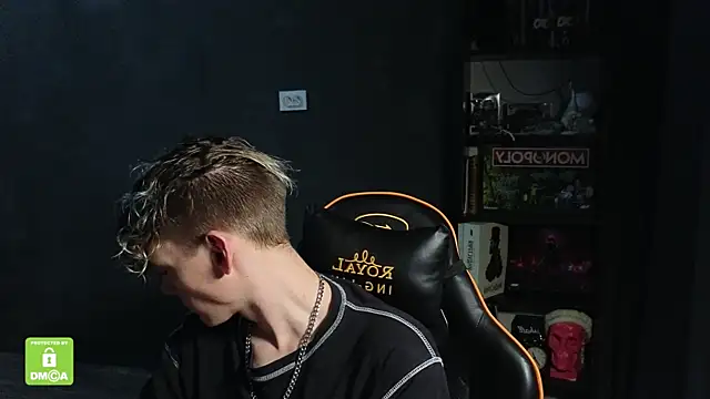 Snapshot of Keytaro chatting on November 25, 2025, 1:55 pm Keytaro online show from November 25, 2025, 1:55 pm