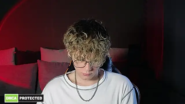 Keytaro online show from March 23, 2026, 6:02 am