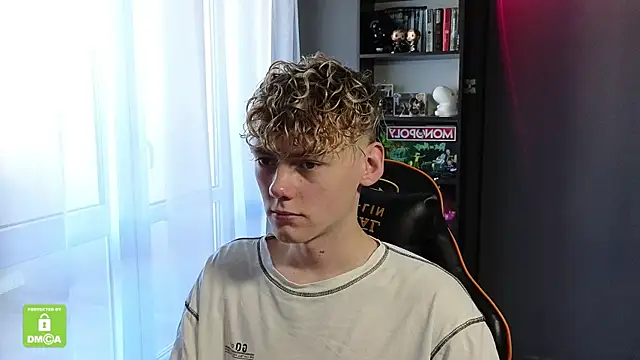 Snapshot of Keytaro chatting on October 29, 2025, 9:19 am Keytaro online show from October 29, 2025, 9:19 am