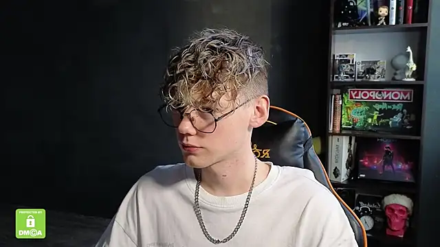 Snapshot of Keytaro chatting on November 20, 2025, 1:12 pm Keytaro online show from November 20, 2025, 1:12 pm