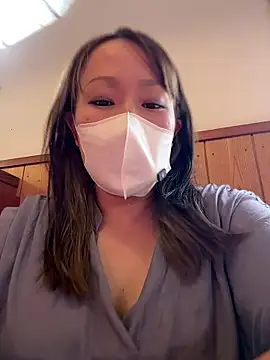 Snapshot of annna_annna_2024 chatting on November 5, 2025, 1:42 am annna annna 2024 online show from November 5, 2025, 1:42 am