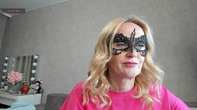 angelica marquise online show from December 5, 2025, 5:44 pm