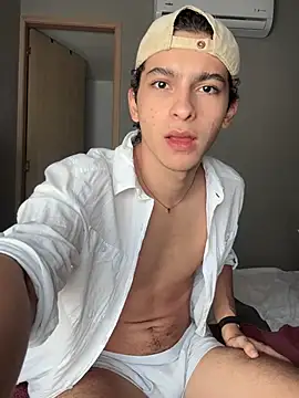 Snapshot of cybercosmiiic chatting on February 16, 2025, 7:49 pm cybercosmiiic online show from February 16, 2025, 7:49 pm