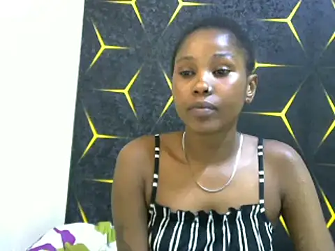 Snapshot of miss_lyne001 chatting on March 18, 2025, 10:17 am miss lyne001 online show from March 18, 2025, 10:17 am