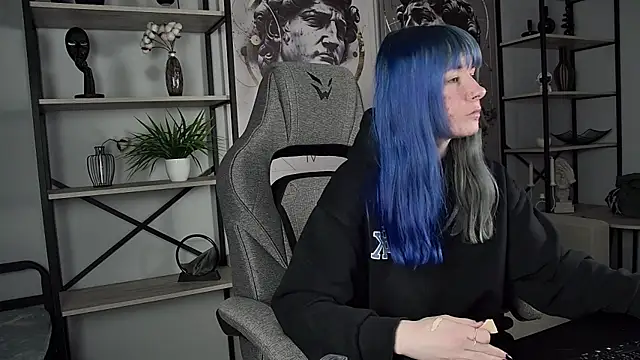 LexiWenford online show from April 17, 2026, 2:58 am