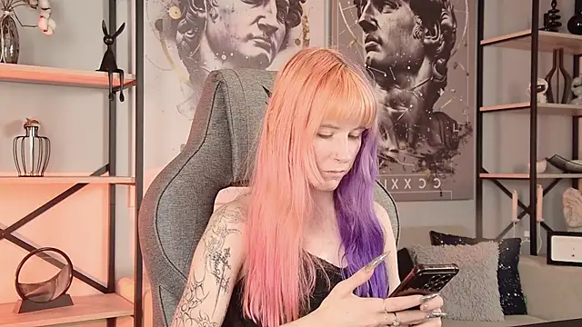Snapshot of LexiWenford chatting on July 13, 2026, 3:39 am LexiWenford online show from July 13, 2026, 3:39 am