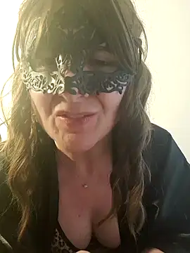 Snapshot of Viola8p chatting on January 31, 2025, 11:03 am Viola8p online show from January 31, 2025, 11:03 am