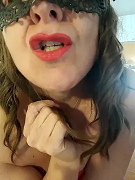 Snapshot of Viola8p chatting on January 23, 2025, 10:11 am Viola8p online show from January 23, 2025, 10:11 am