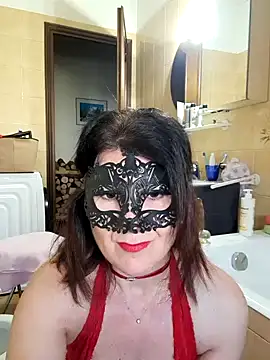 Snapshot of Viola8p chatting on December 23, 2024, 9:16 am Viola8p online show from December 23, 2024, 9:16 am