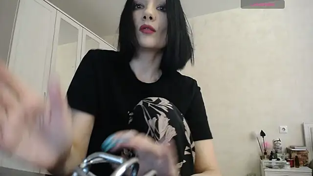 Snapshot of Devil_Goddess chatting on December 15, 2025, 12:55 pm Devil Goddess online show from December 15, 2025, 12:55 pm