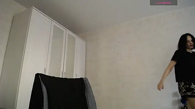 Snapshot of Devil_Goddess chatting on November 22, 2025, 12:59 pm Devil Goddess online show from November 22, 2025, 12:59 pm